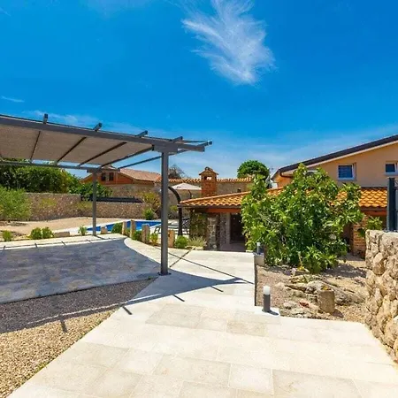Villa Depicolo Comfortable Holiday Vrh (Krk)